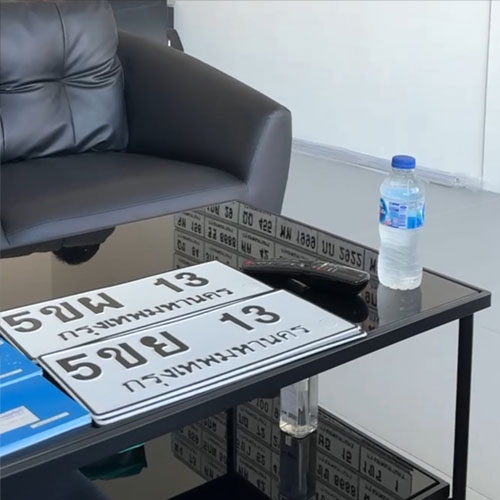 ลูกค้าจองทะเบียนรถ 13 จาก Tabien2you